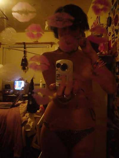 21P Cute Punk Girl Self Shots