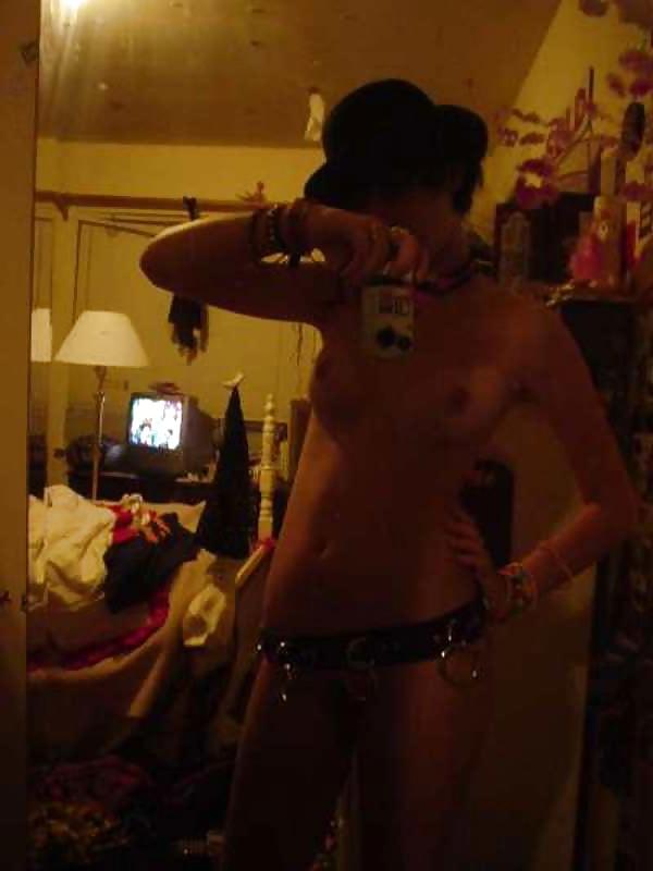 21P Cute Punk Girl Self Shots