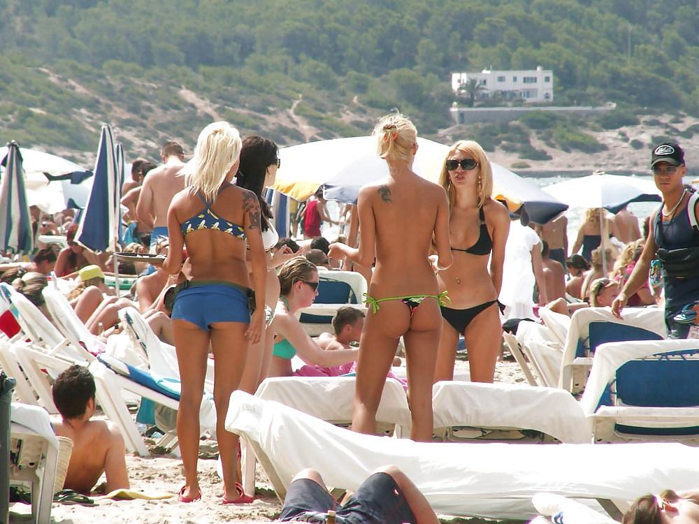 25P Playas Bikinis Tangas Topless Fotos 2