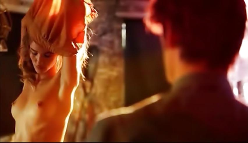 7P Rosie Huntington-Whiteley Topless