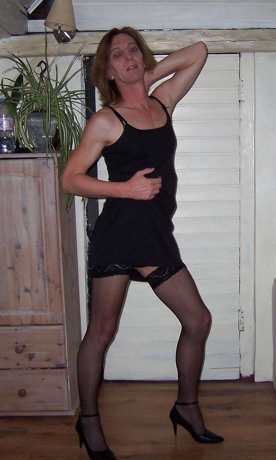 10P Nikki Bitch