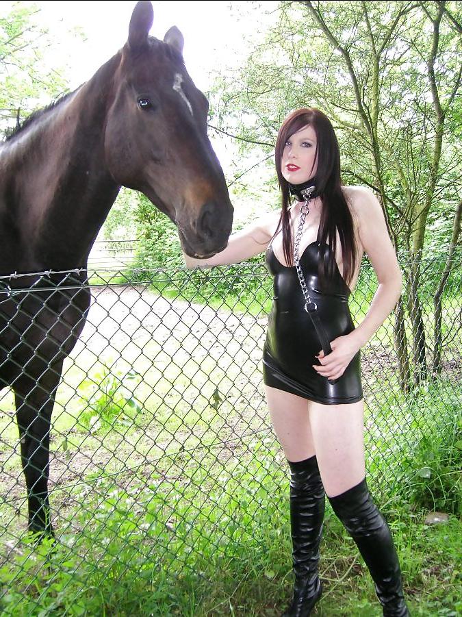 25P Teen Tanya British Fetish Slut in Latex