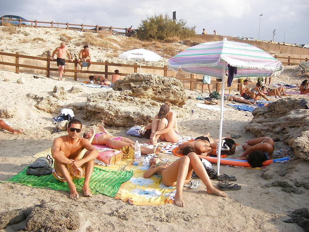 25P Playas Bikinis Topless Fotos 11