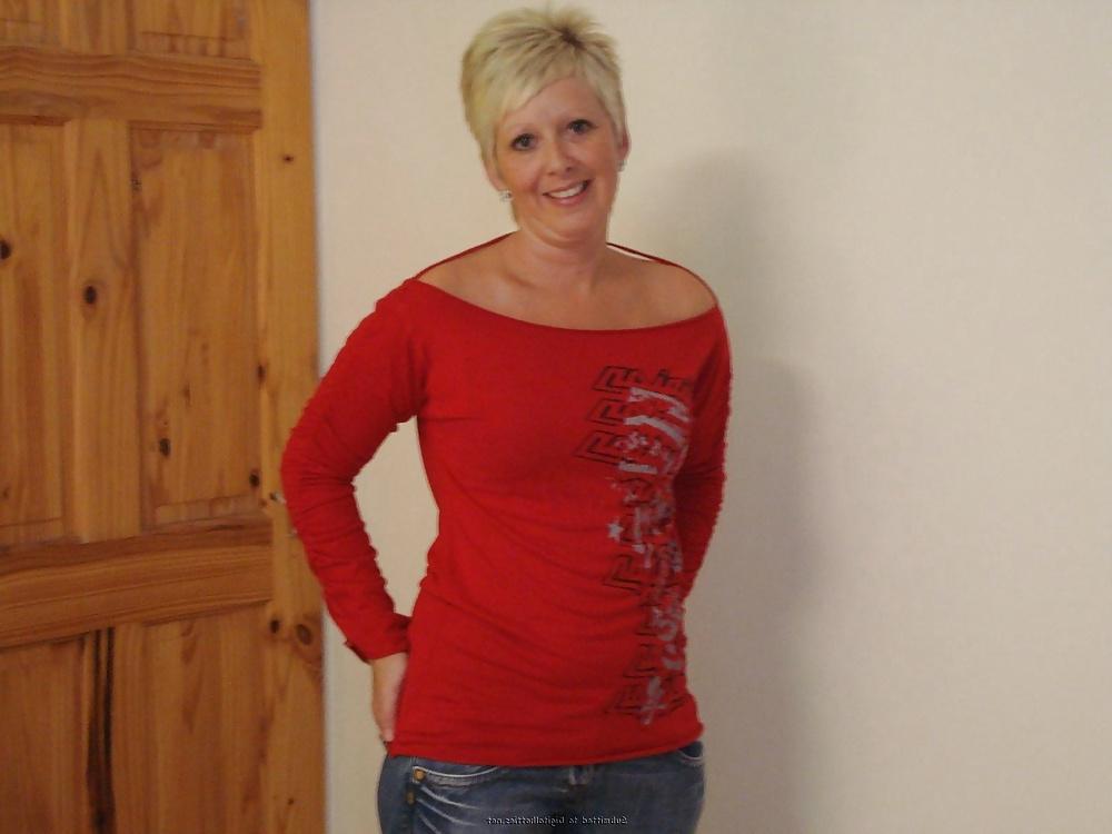 25P Mature Goddess 6