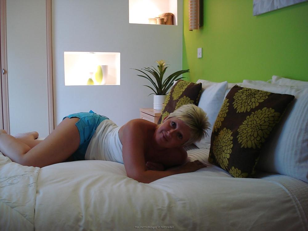 25P Mature Goddess 6