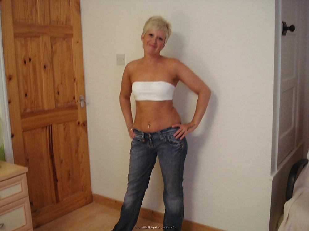 25P Mature Goddess 6