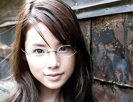 25P Girls In Glasses