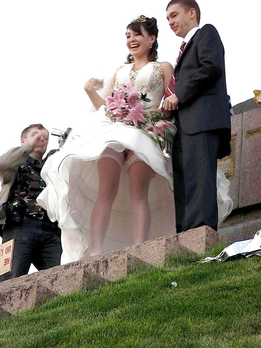 24P Bride Upskirt 4