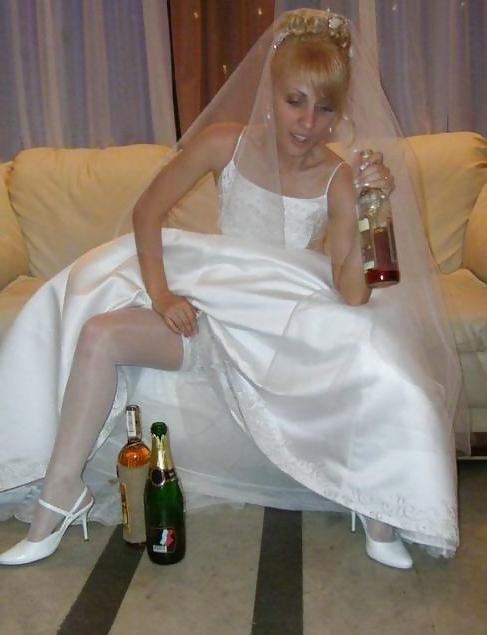 24P Bride Upskirt 4
