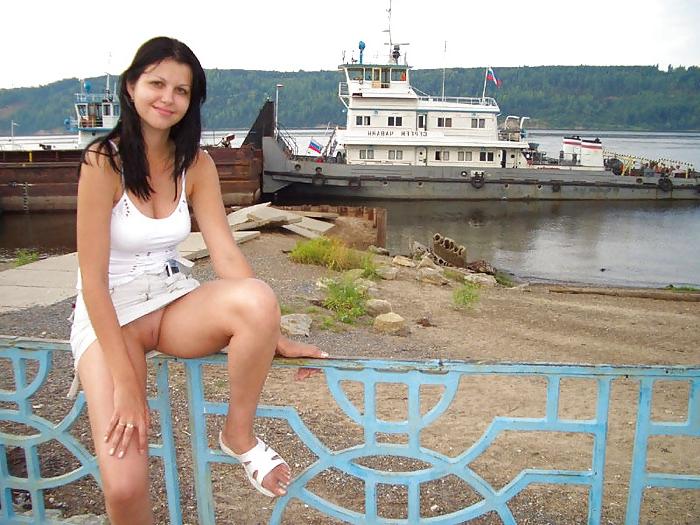 17P Pussy in public