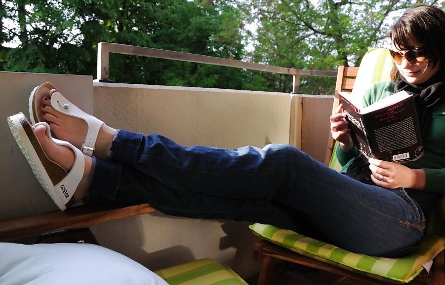 25P Candid Feet #3