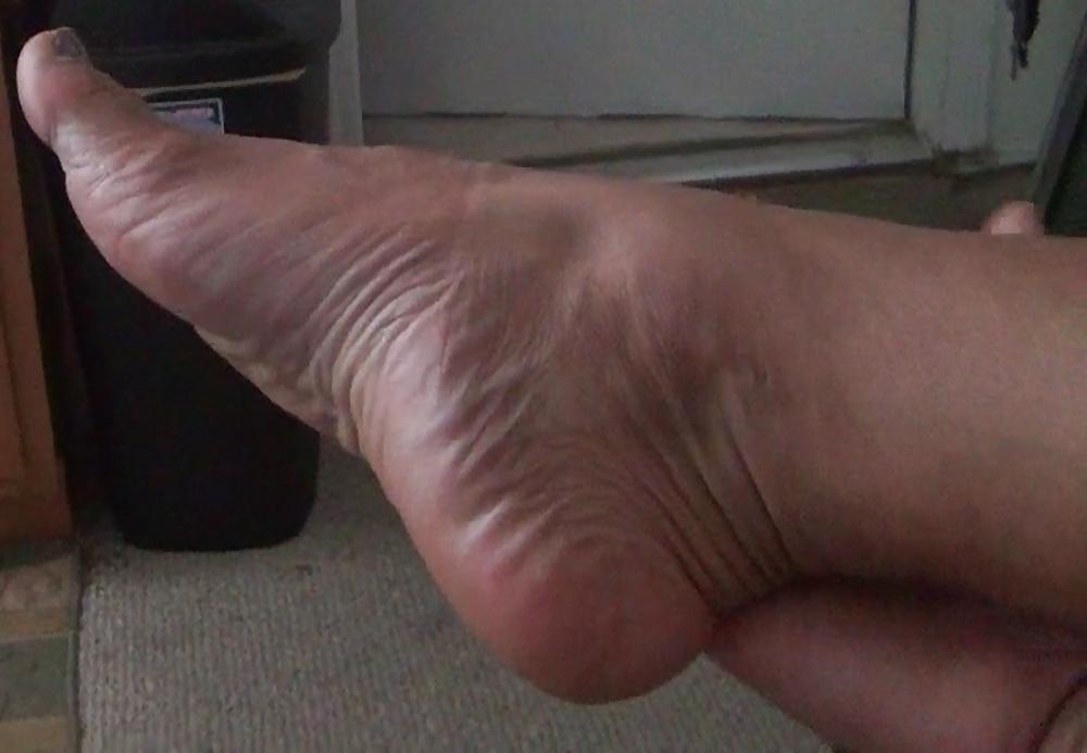 17P FOOT GODDESS