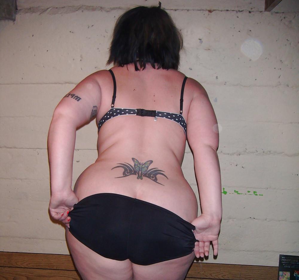 25P Chubby EMO hottie getting naked
