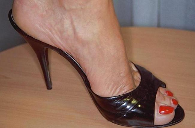 23P Sexy Feet & Heels