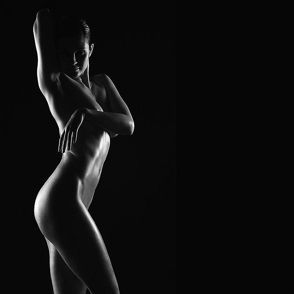 22P Erotic Nude Art 1
