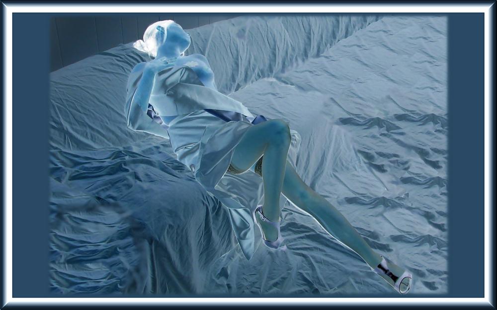 13P Vintage Desktop Art