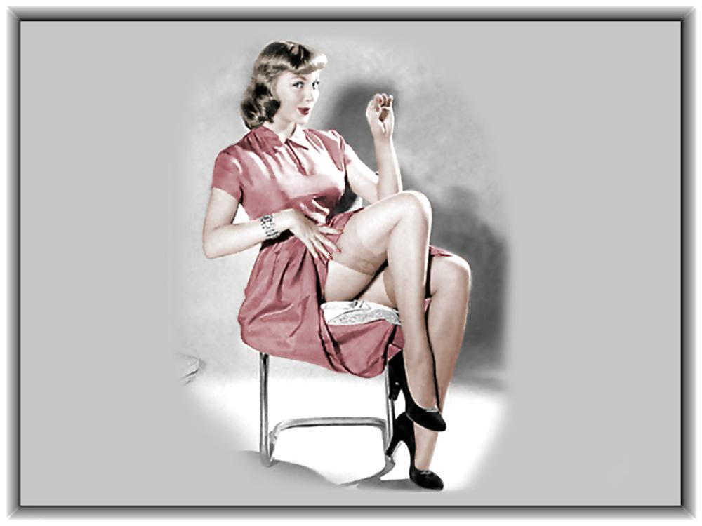 13P Vintage Desktop Art