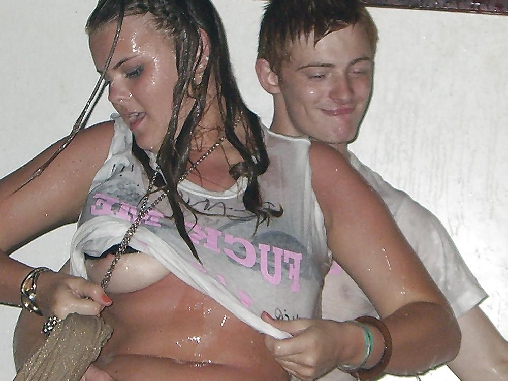 25P Miss Wet T-Shirt - HOT British Girls