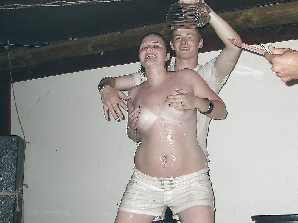 25P Miss Wet T-Shirt - HOT British Girls