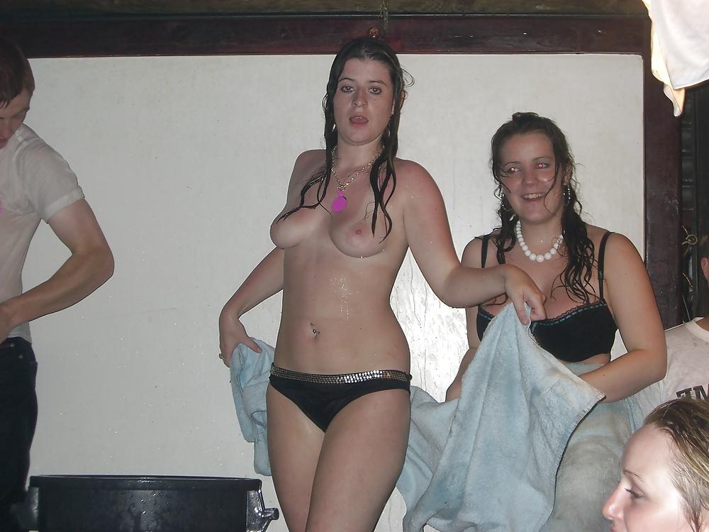 25P Miss Wet T-Shirt - HOT British Girls