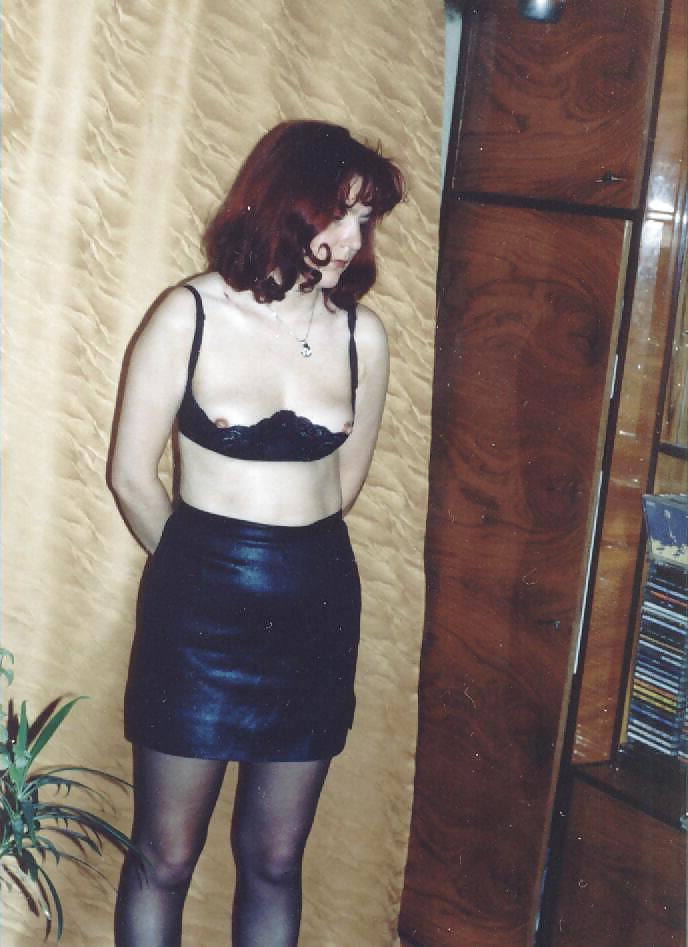 25P Brunette mature bitch