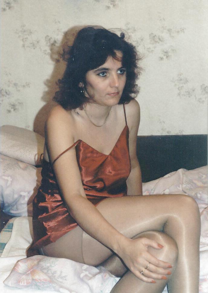 25P Brunette mature bitch