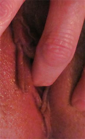 25P Pussy Close-Ups