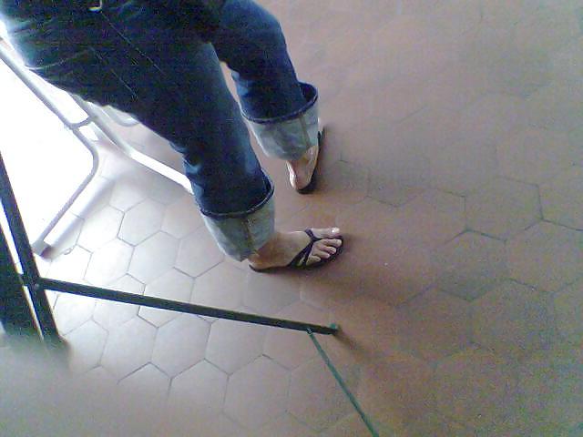 25P Feet all around