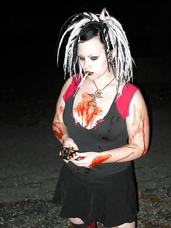 17P Chubby Suicide Girl smokes and teases