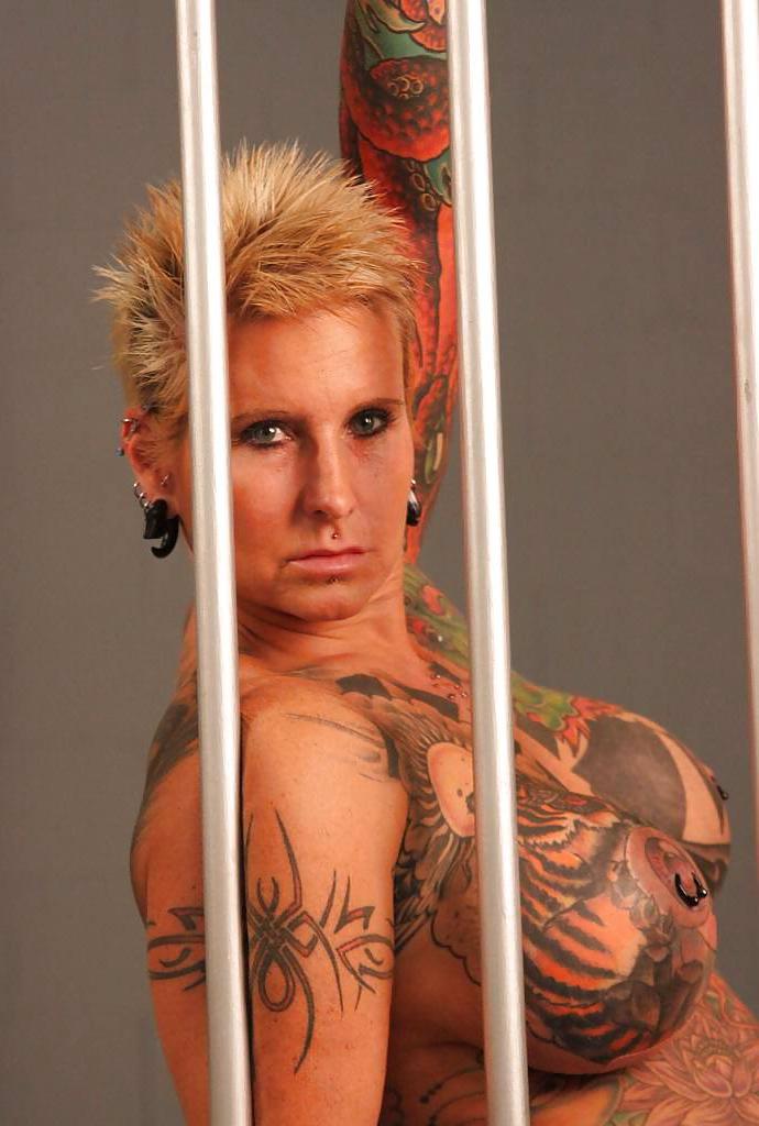 25P BODY ART 05