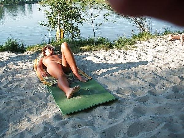 18P Topless and Nude beach