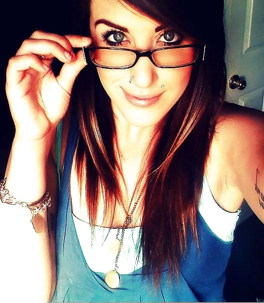14P White tattoo girl damaged by BBC