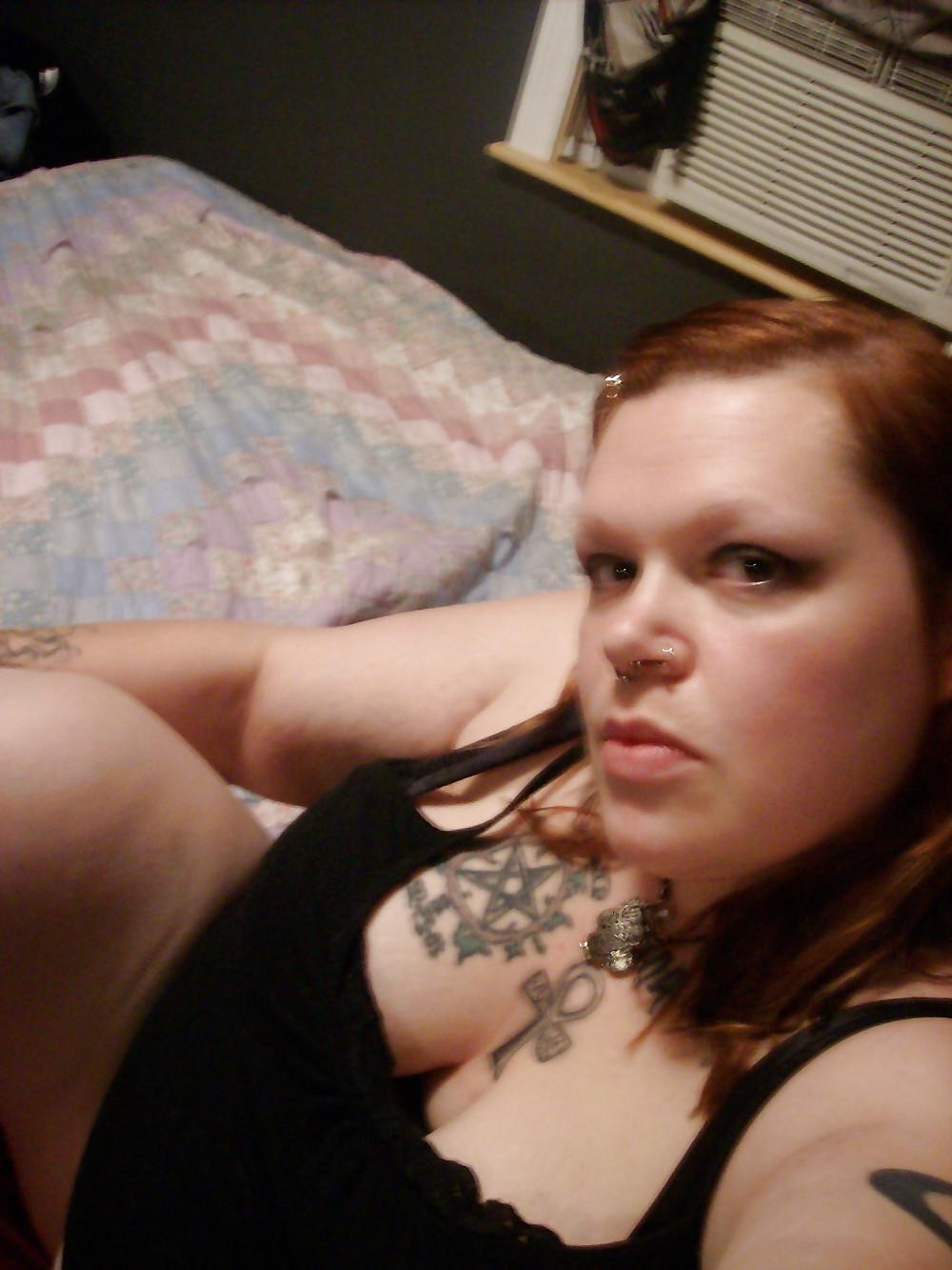 20P Chunky BBW with Foot Fetish