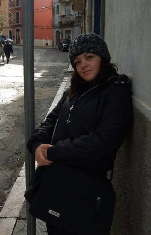 25P Michelle,expert art of handjob and blowjob,facial.