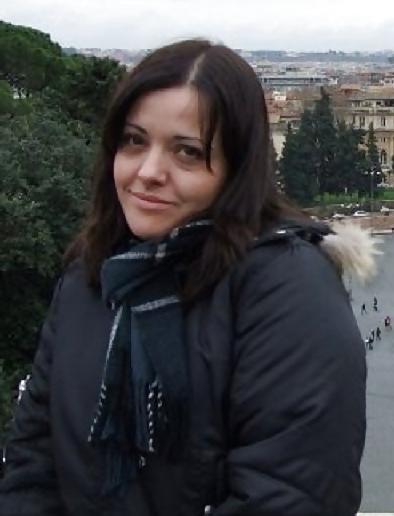 25P Michelle,expert art of handjob and blowjob,facial.