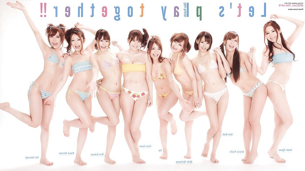 24P Cute young japanese group 1