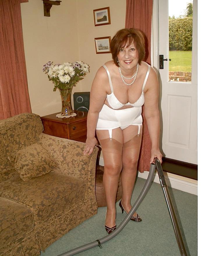 25P Ann uperclass female slutwife