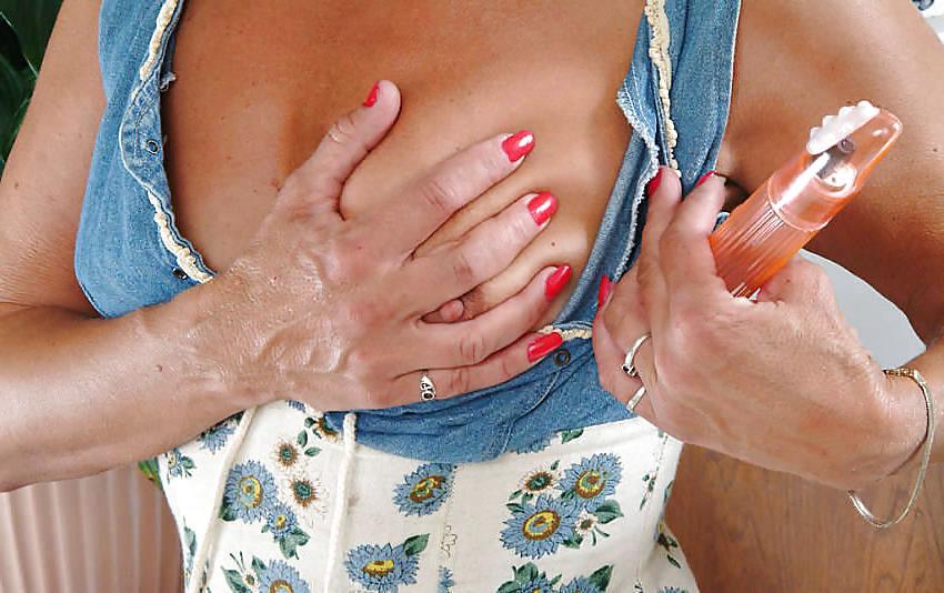 15P Linda, mature fucking bitch exposing, part 11