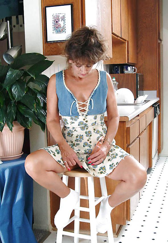 15P Linda, mature fucking bitch exposing, part 11