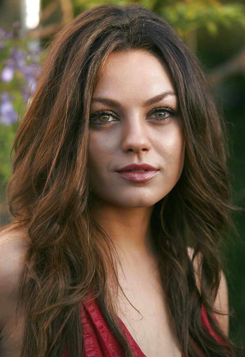 25P Mila Kunis Real and Fake