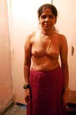 7P Nuding  for  money,old  aunty