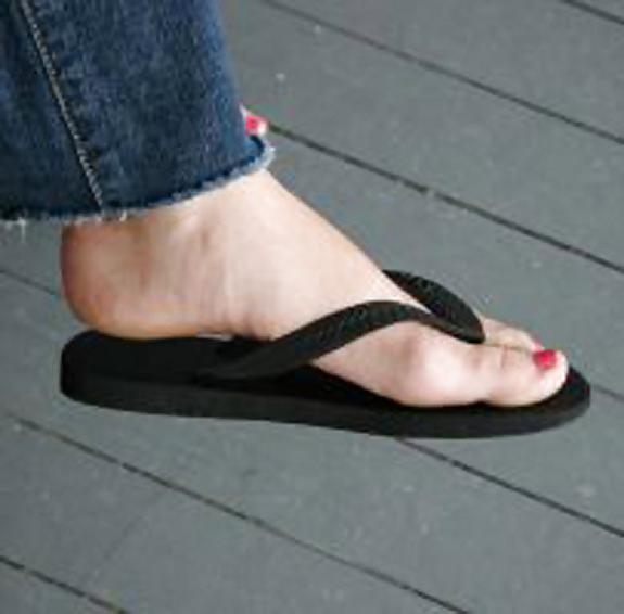 20P Feet in Flip Flops #1