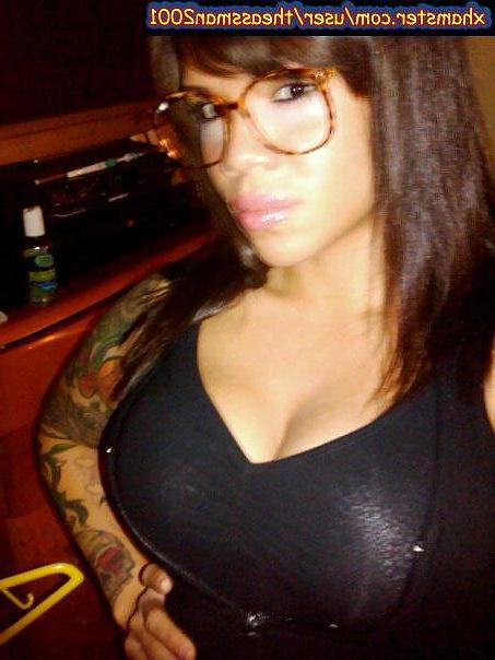 13P Crazy face book bitch