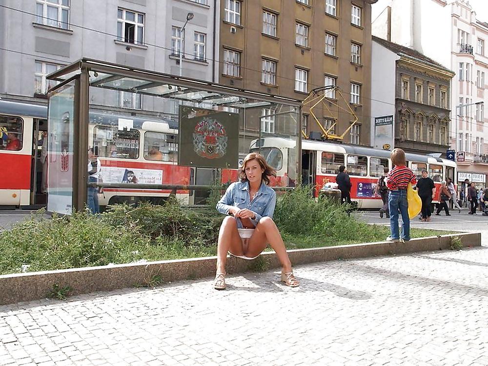 21P Naked in Public #101