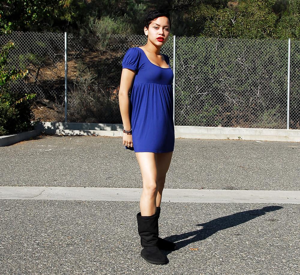 25P NUDE IN PUBLIC - Mariah Howell