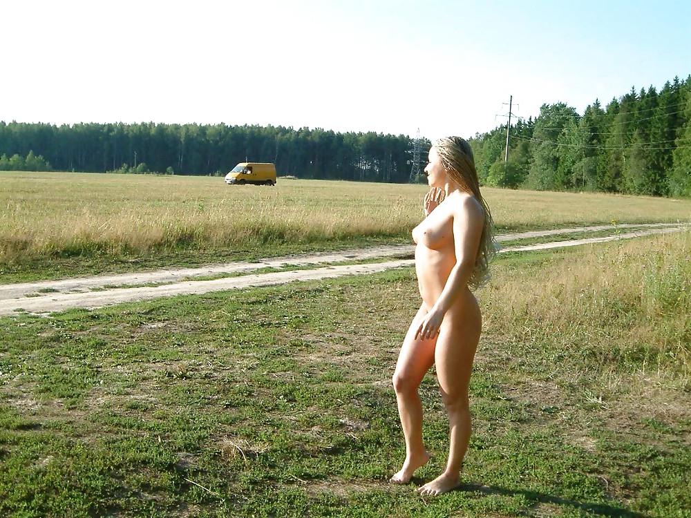 25P NUDE IN PUBLIC - Natasha