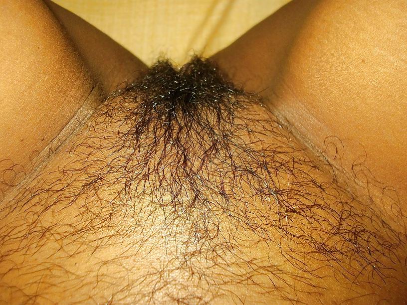 25P Gf's natural hairy pussy