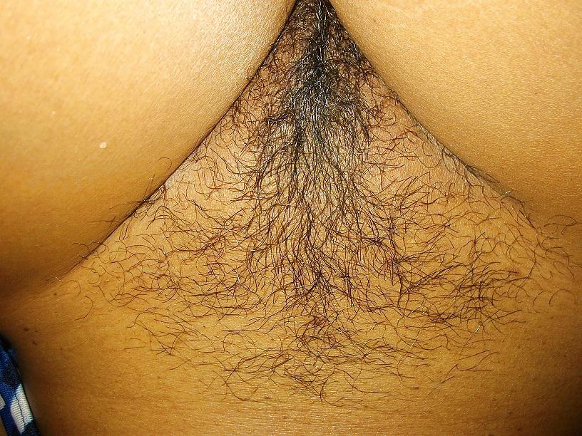 25P Gf's natural hairy pussy