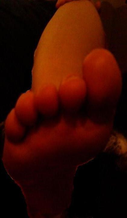 25P Sexy Feet