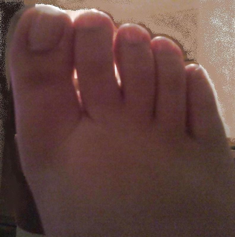 25P Sexy Feet